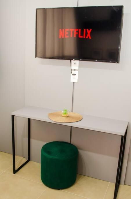 Estudio Completo No Agua Verde, 1 Quadra Do Ipo Apartamento *